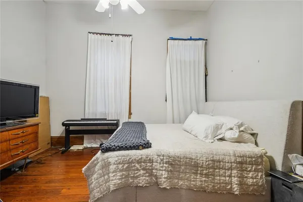 $970,000 | 2412-14 Magazine Street, New Orleans, LA 70130