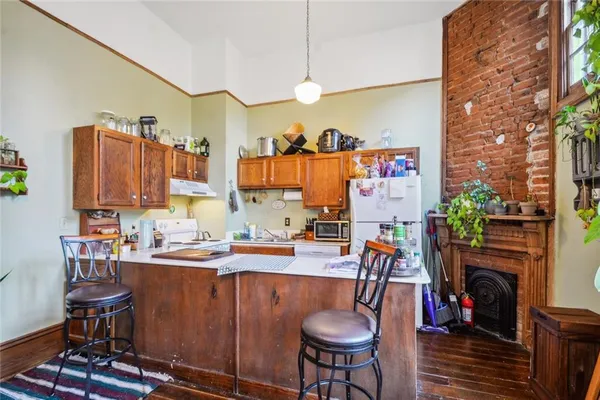 $970,000 | 2412-14 Magazine Street, New Orleans, LA 70130
