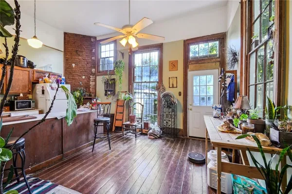 $970,000 | 2412-14 Magazine Street, New Orleans, LA 70130