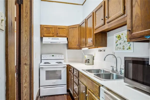 $970,000 | 2412-14 Magazine Street, New Orleans, LA 70130