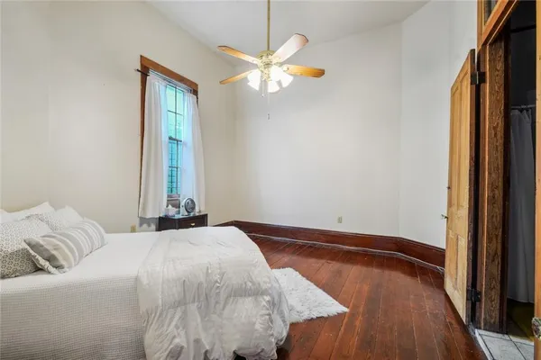 $970,000 | 2412-14 Magazine Street, New Orleans, LA 70130