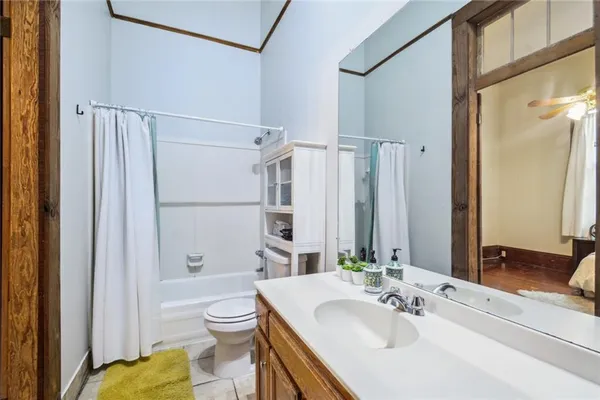 $970,000 | 2412-14 Magazine Street, New Orleans, LA 70130