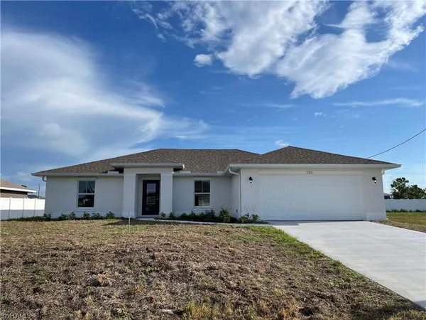 $2,350 | 1723 Northwest 19th Street, Cape Coral, FL 33993