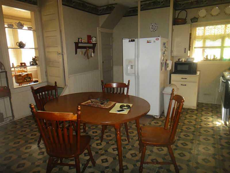 1593 Rte 481 Charleroi, PA 15022 - Photo 16 of 20 Kitchen.