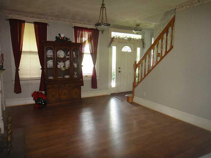 1593 Rte 481 Charleroi, PA 15022 - Photo 3 of 20 Dining Room.