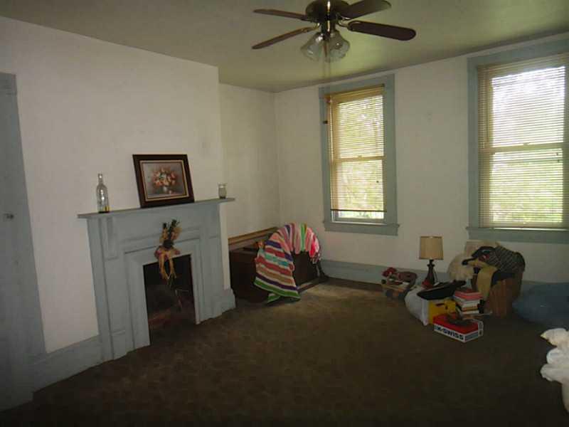 1593 Rte 481 Charleroi, PA 15022 - Photo 5 of 20 Master Bedroom.