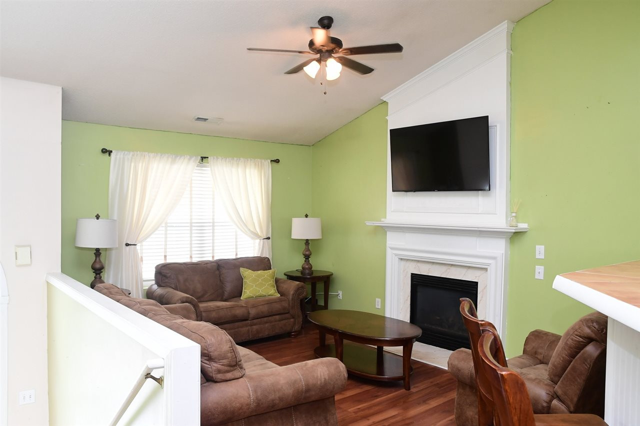 5600 Orchard Gate Way Raleigh, NC 27616 - Photo 9 of 19 Living Room