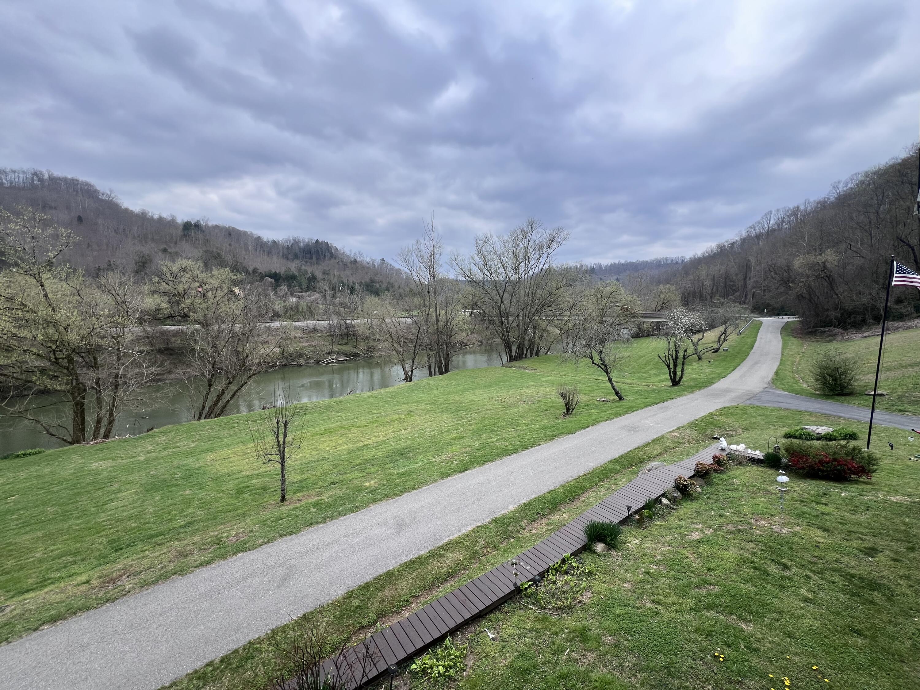 59 River Road Calvin, KY 40813 - Photo 18 of 74 IMG_0797