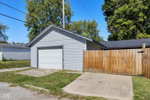 $230,000 | 702 North Grant Avenue, Indianapolis, IN 46201