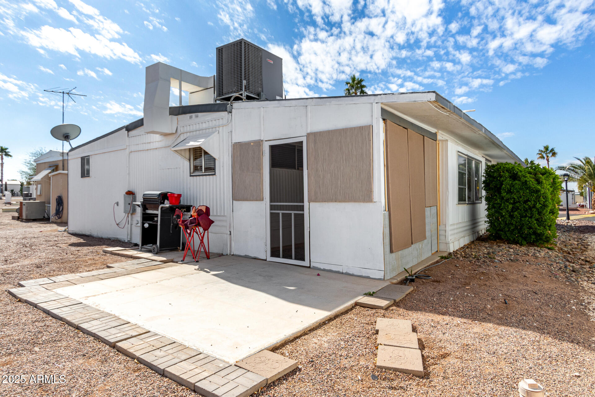 747 East Germann Road, Unit 67 San Tan Valley, AZ 85140 - Photo 24 of 25 screened in Patio