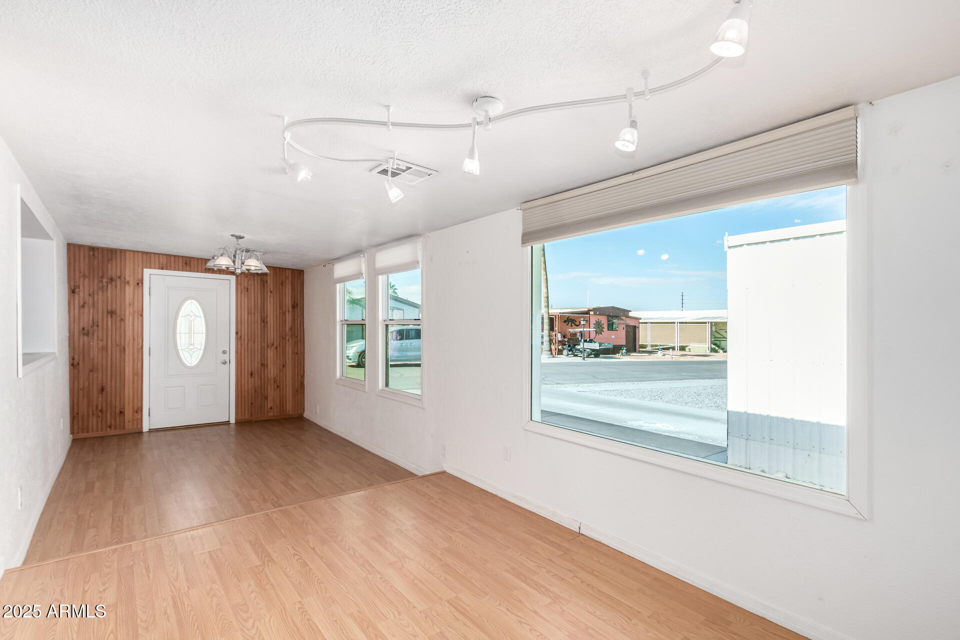 747 East Germann Road, Unit 67 San Tan Valley, AZ 85140 - Photo 4 of 25 Dining Room