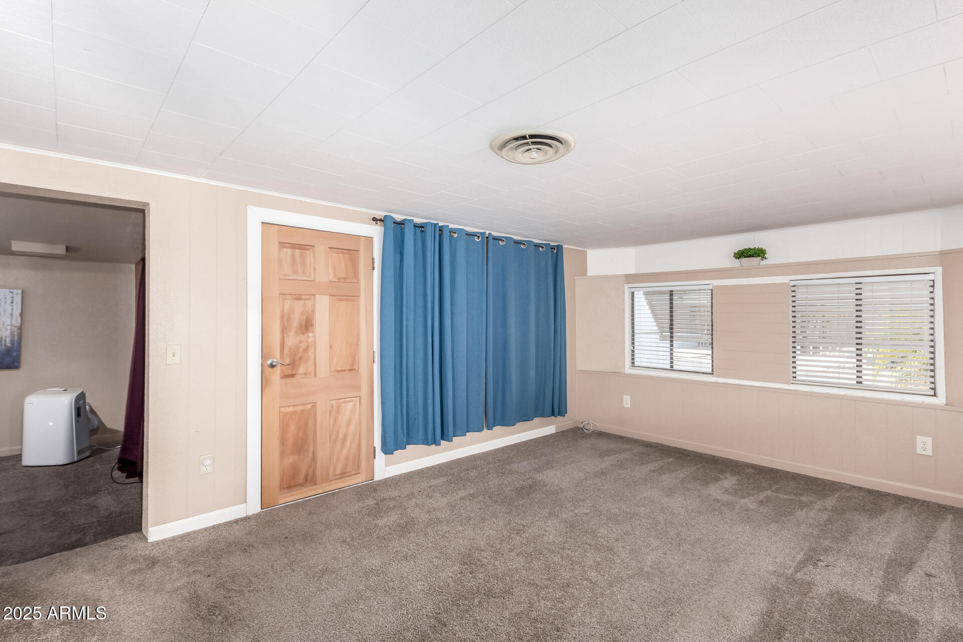 747 East Germann Road, Unit 67 San Tan Valley, AZ 85140 - Photo 9 of 25 Family Room