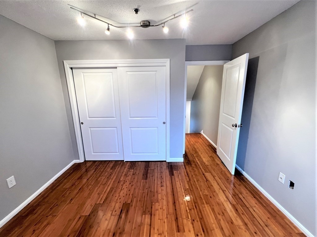 4 Duck Pond Road, Unit 207 Beverly, MA 01915 - Photo 12 of 23 Gallery Image 12