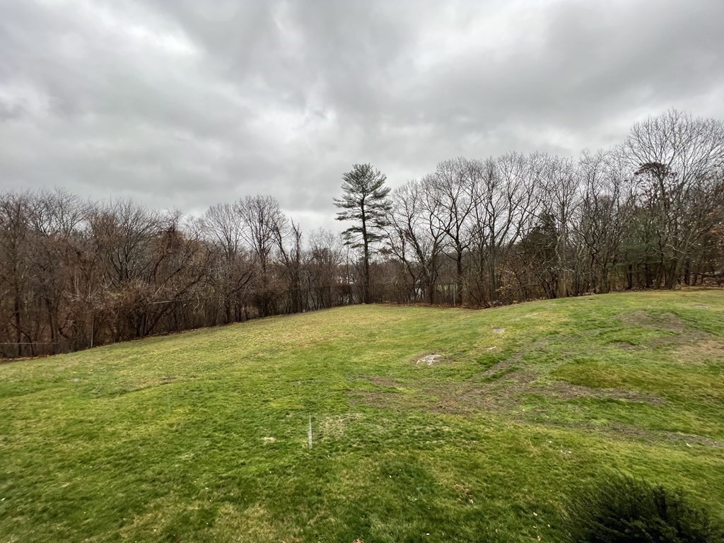 4 Duck Pond Road, Unit 207 Beverly, MA 01915 - Photo 22 of 23 Gallery Image 22