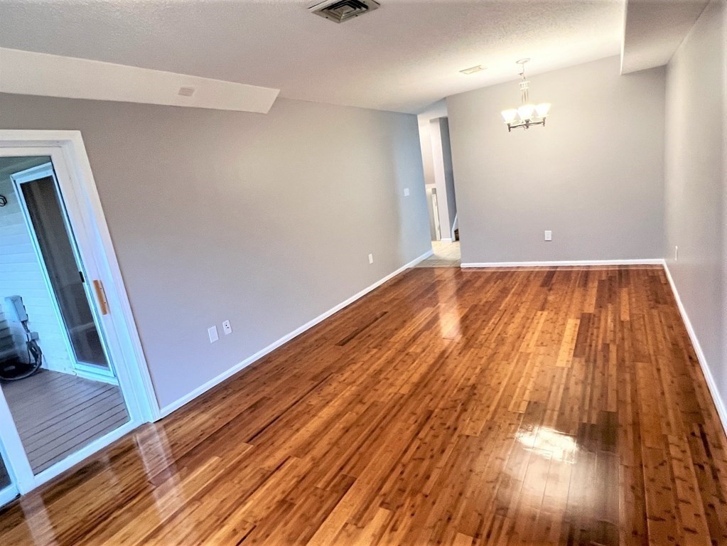4 Duck Pond Road, Unit 207 Beverly, MA 01915 - Photo 5 of 23 Gallery Image 5