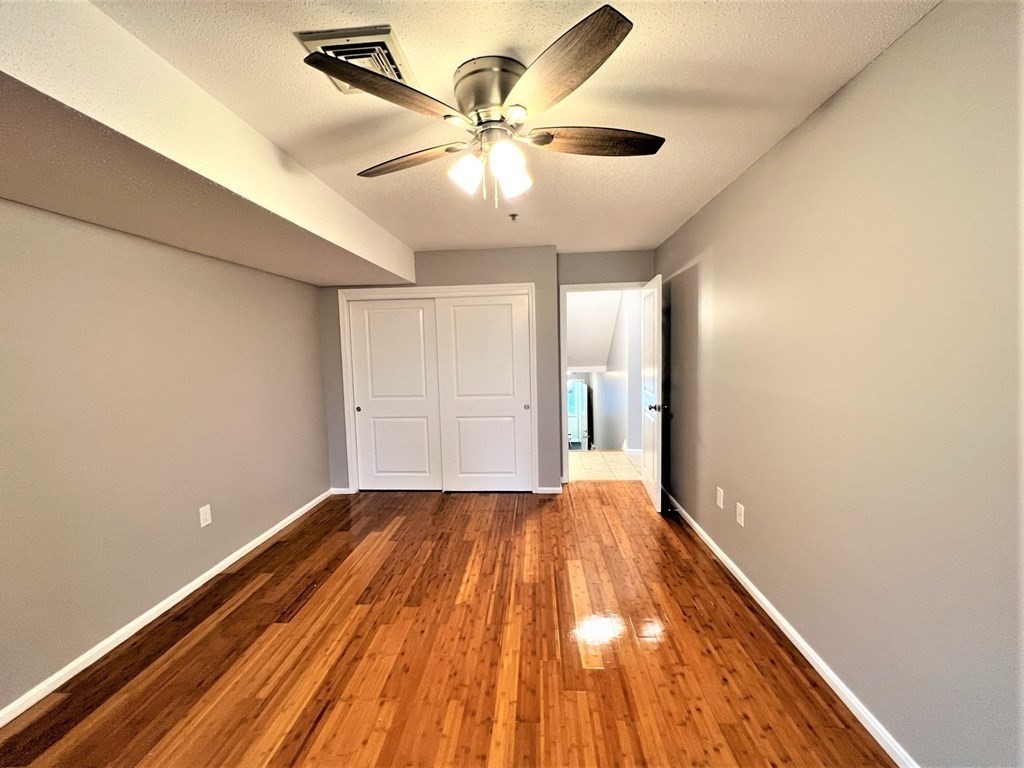 4 Duck Pond Road, Unit 207 Beverly, MA 01915 - Photo 7 of 23 Gallery Image 7