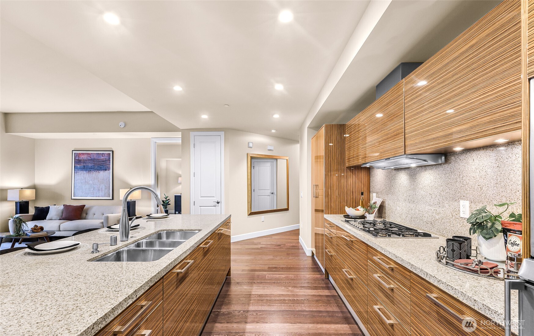 1920 4th Avenue, Unit 2605 Seattle, WA 98101 - Photo 11 of 39