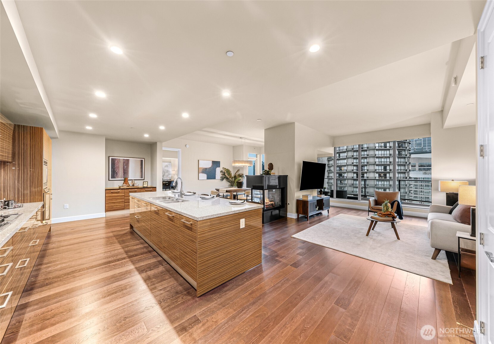 1920 4th Avenue, Unit 2605 Seattle, WA 98101 - Photo 2 of 39