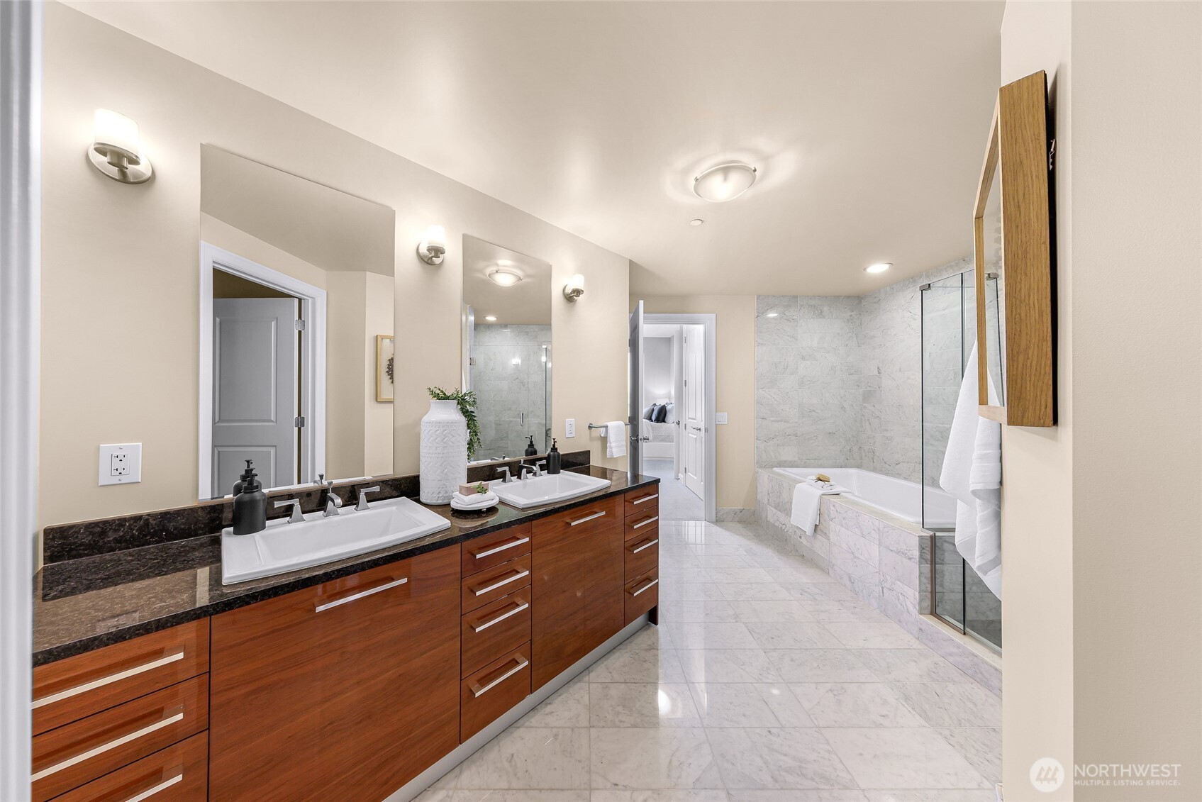 1920 4th Avenue, Unit 2605 Seattle, WA 98101 - Photo 22 of 39
