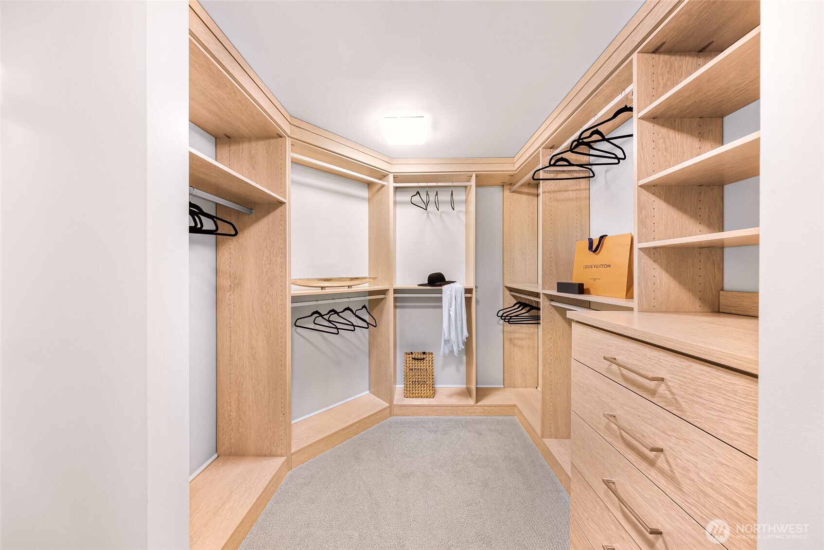 1920 4th Avenue, Unit 2605 Seattle, WA 98101 - Photo 23 of 39