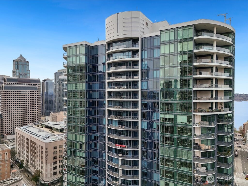 1920 4th Avenue, Unit 2605 Seattle, WA 98101 - Photo 37 of 39