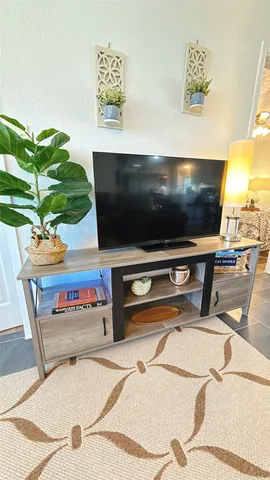 $2,900 | 10603 Thomaswood Lane, Austin, TX 78736