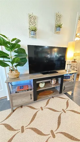 $2,900 | 10603 Thomaswood Lane, Austin, TX 78736