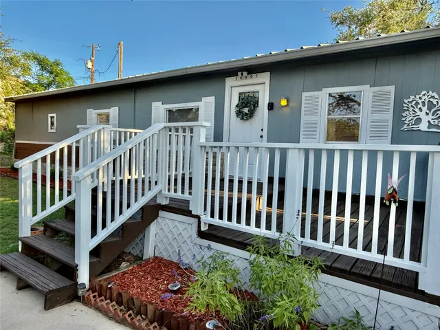 $2,900 | 10603 Thomaswood Lane, Austin, TX 78736