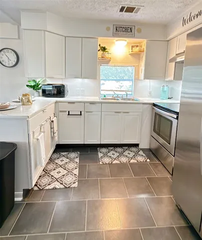 $2,900 | 10603 Thomaswood Lane, Austin, TX 78736