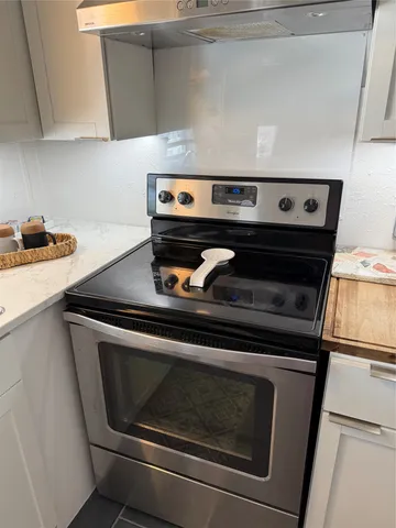 $2,900 | 10603 Thomaswood Lane, Austin, TX 78736