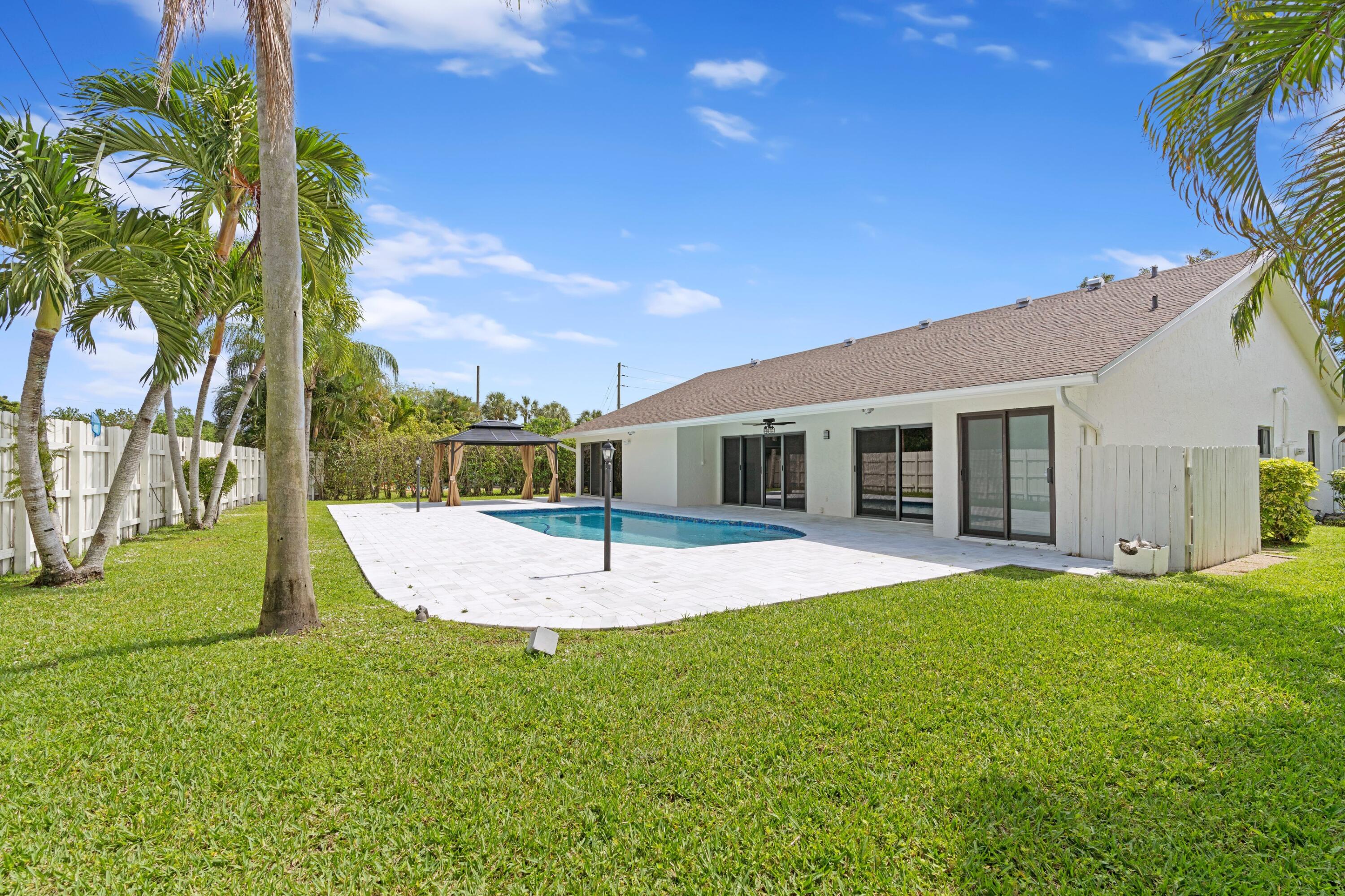 1217 West Royal Palm Road Boca Raton, FL 33486 - Photo 18 of 44 Backyard