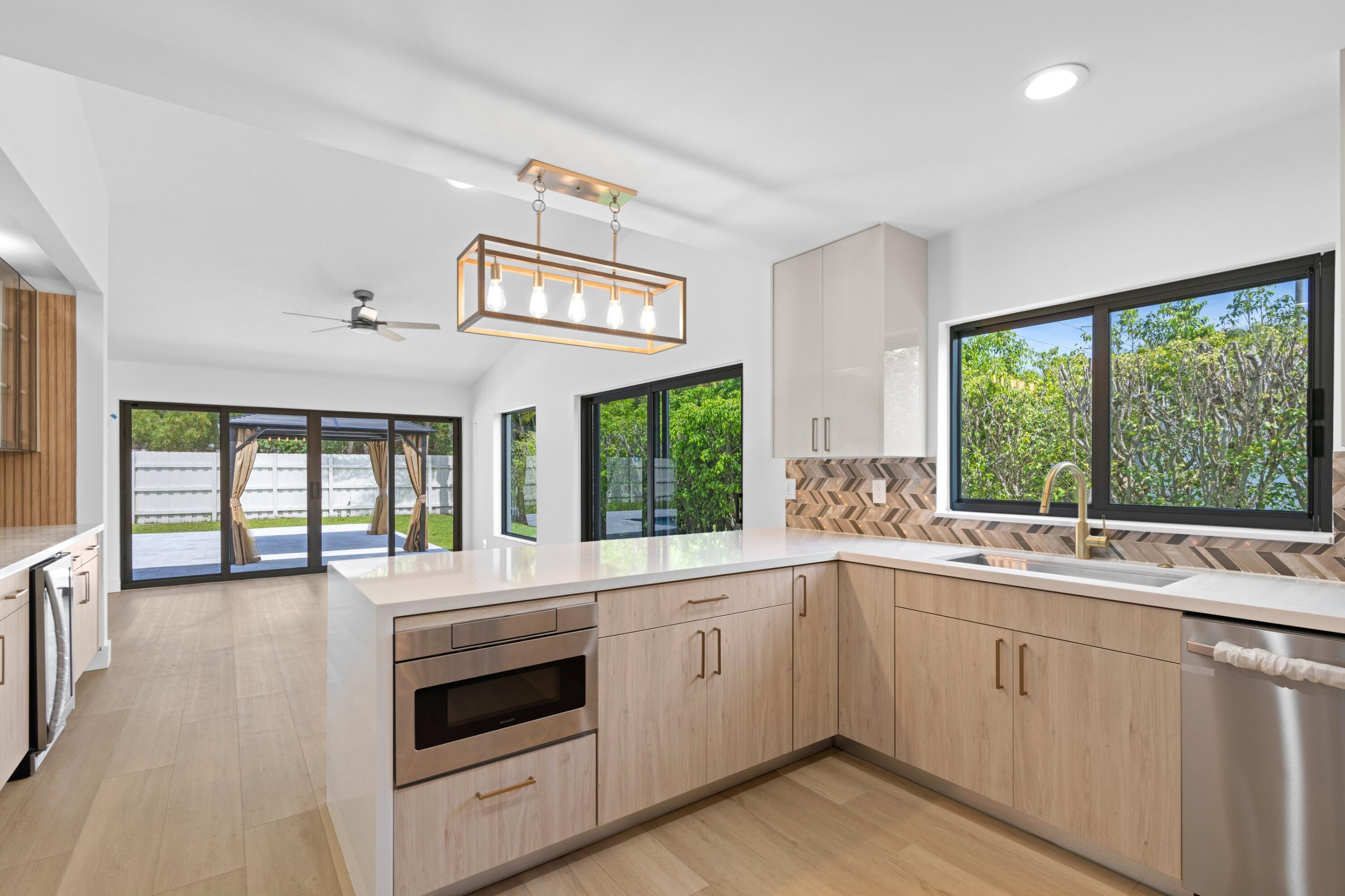 1217 West Royal Palm Road Boca Raton, FL 33486 - Photo 5 of 44 Kitchen