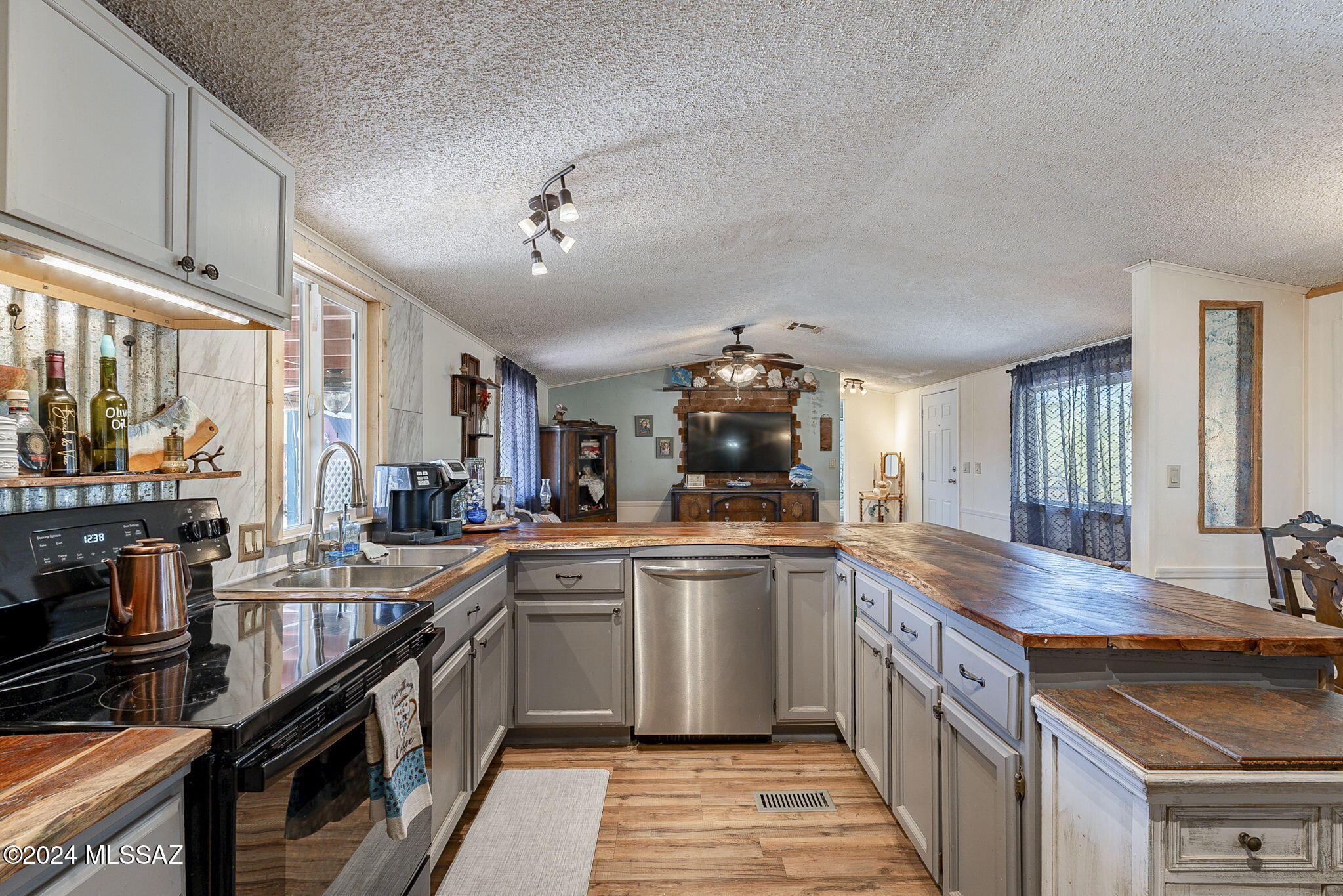 11331 West Massingale Road Tucson, AZ 85743 - Photo 20 of 37 Gallery Image 20