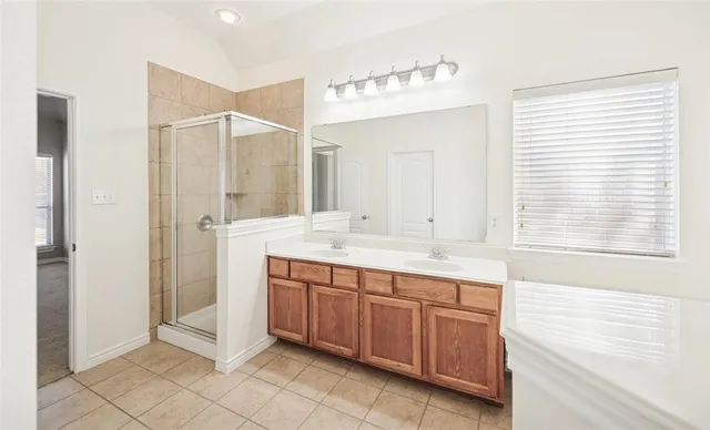 $450,000 | 1208 Claire Court, Burleson, TX 76028