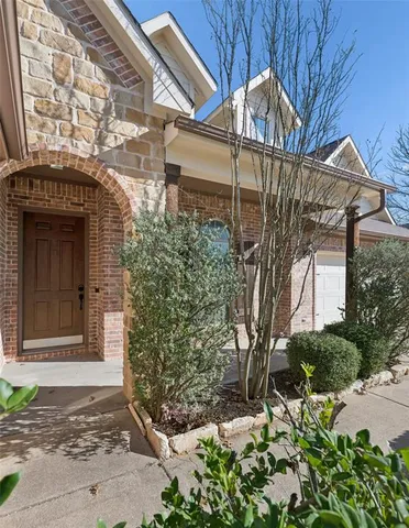 $450,000 | 1208 Claire Court, Burleson, TX 76028