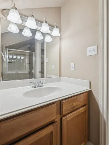 $450,000 | 1208 Claire Court, Burleson, TX 76028