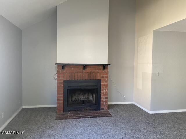 1842 Rory Lane, Unit 7 Simi Valley, CA 93063 - Photo 7 of 19 a room with a fireplace