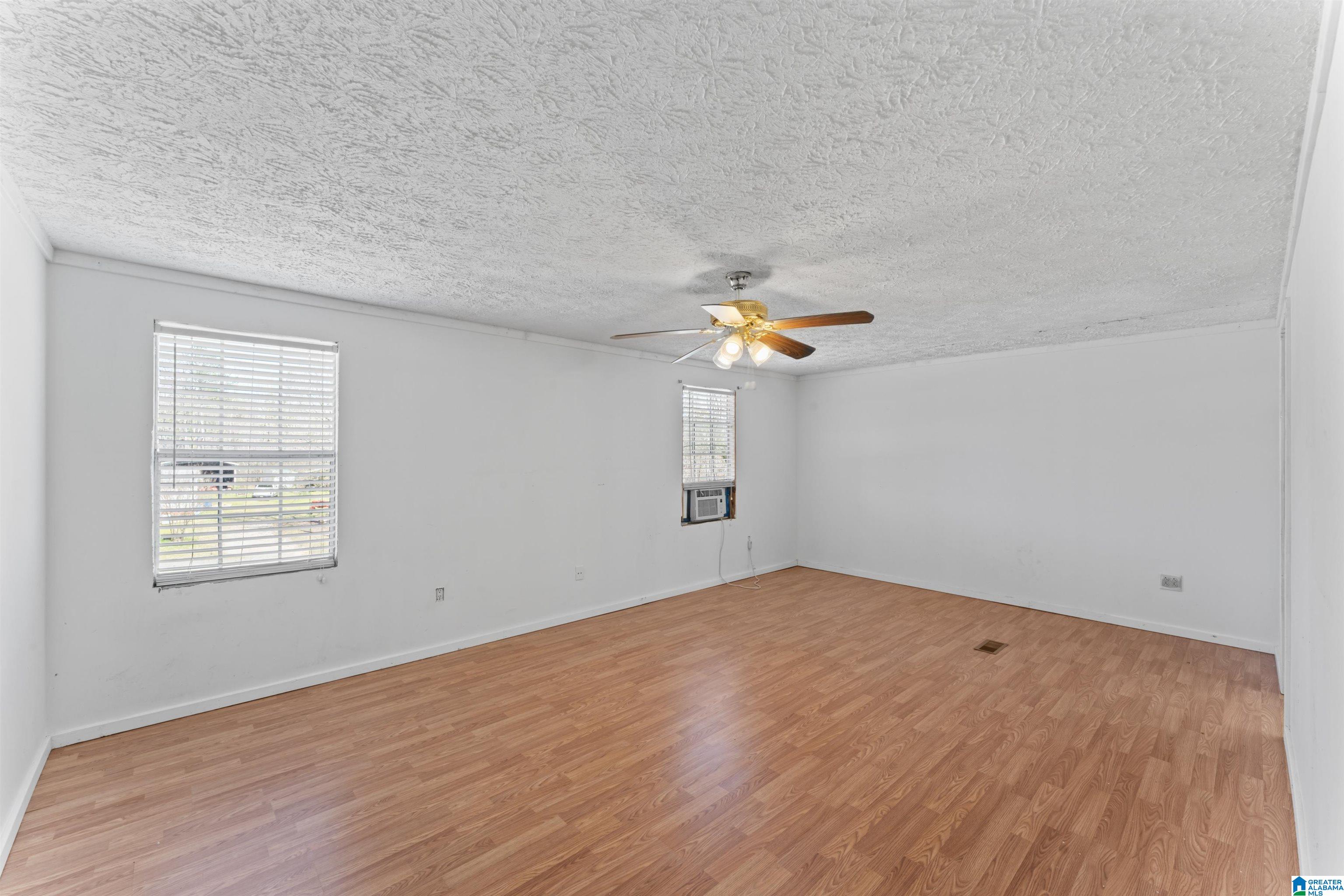 990 Loil Abbott Road Hayden, AL 35079 - Photo 11 of 26