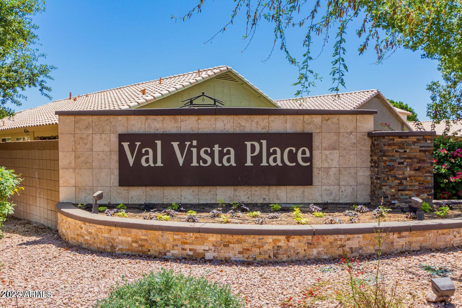 1455 East Silver Creek Road Gilbert, AZ 85296 - Photo 36 of 43 Val Vista Place Sign