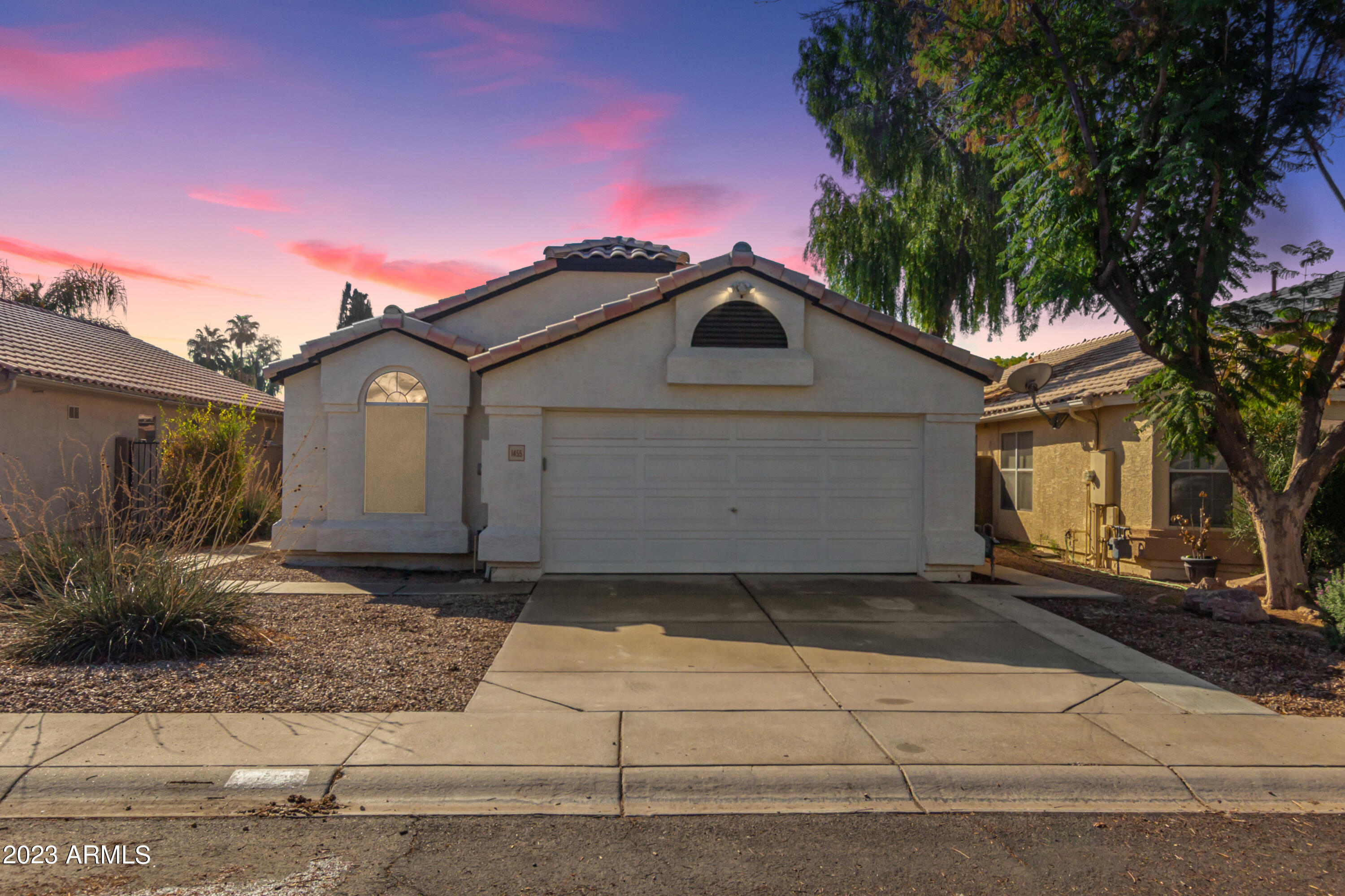 1455 East Silver Creek Road Gilbert, AZ 85296 - Photo 4 of 43 01 - Silver Creek