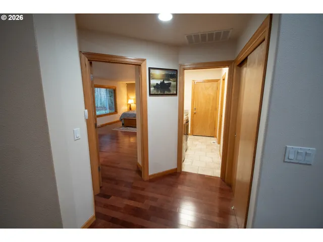 $597,500 | 19784 East Victory Lane, Sandy, OR 97055