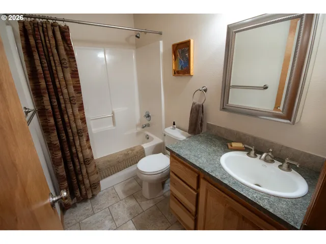 $597,500 | 19784 East Victory Lane, Sandy, OR 97055