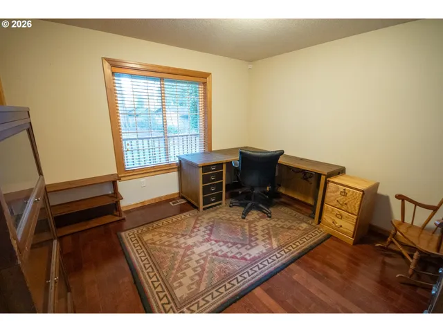 $597,500 | 19784 East Victory Lane, Sandy, OR 97055