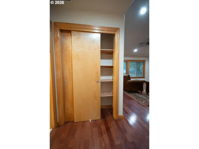 $597,500 | 19784 East Victory Lane, Sandy, OR 97055