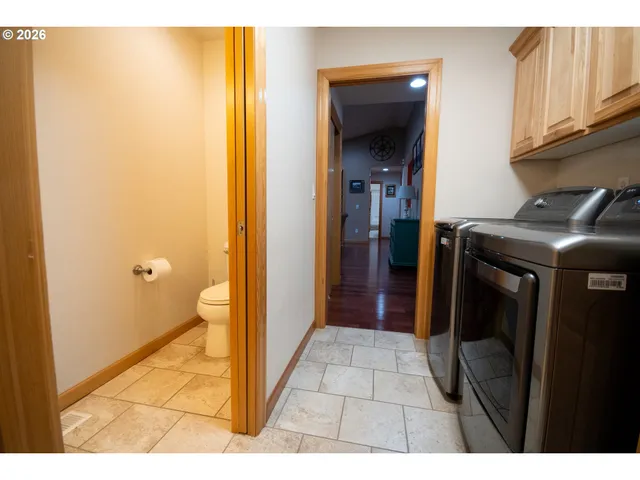 $597,500 | 19784 East Victory Lane, Sandy, OR 97055