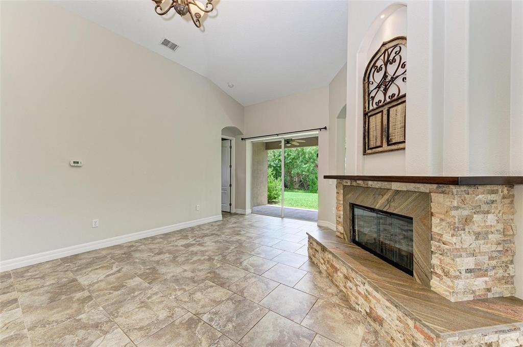 337 Snapdragon Loop Bradenton, FL 34212 - Photo 15 of 78
