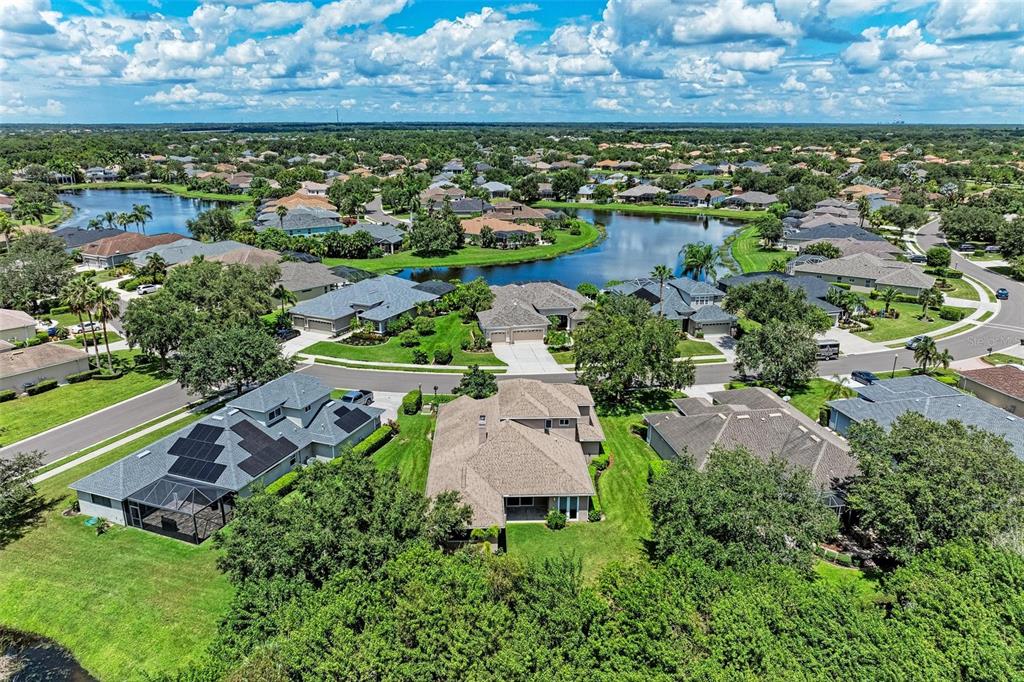 337 Snapdragon Loop Bradenton, FL 34212 - Photo 5 of 78