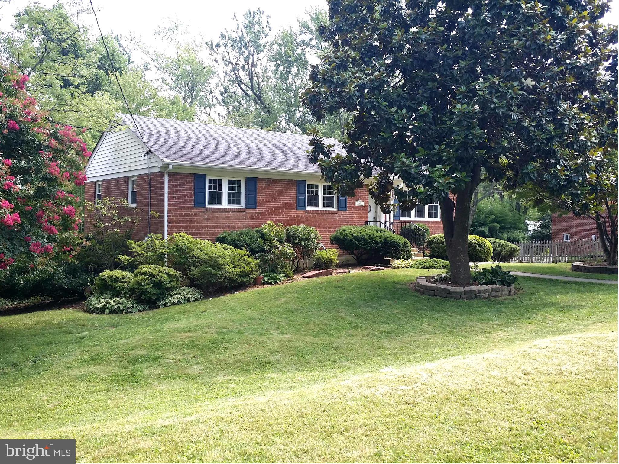 7403 Hallmark Place Springfield, VA 22150 - Photo 1 of 3 Exterior (Front)