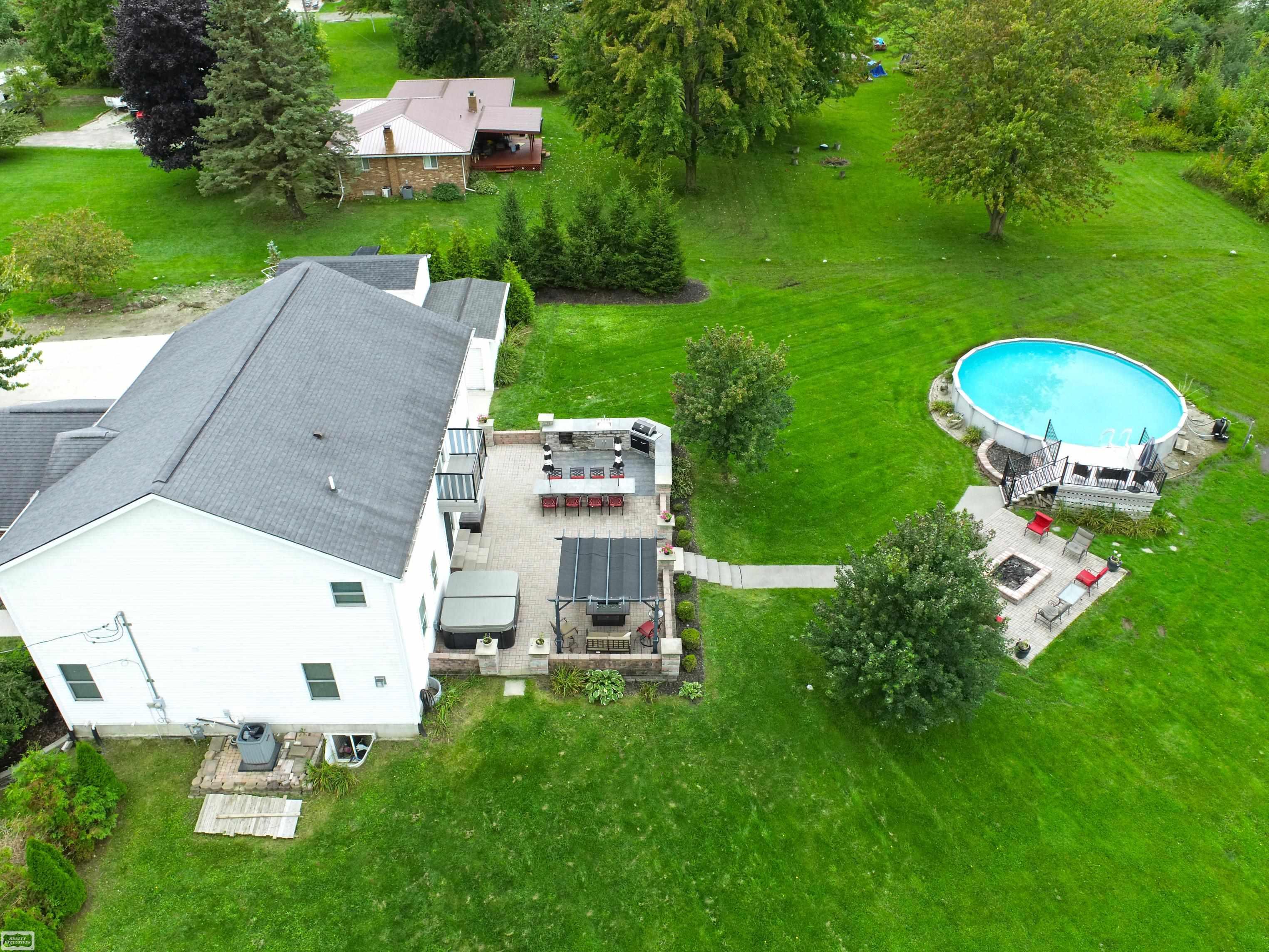 71237 Weeks Road Richmond, MI 48062 - Photo 50 of 60 50121889-49.JPG