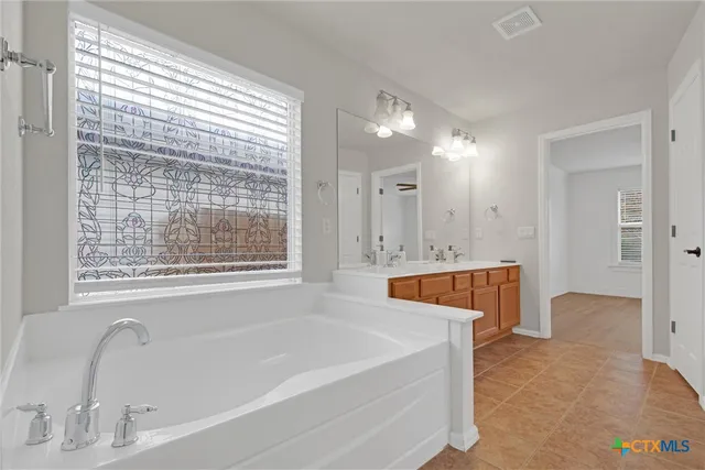 $335,000 | 1290 Sweet Gum, Kyle, TX 78640